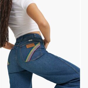 Wrangler WOMEN'S RAINBOW POCKET WIDE LEG JEAN IN ICON / 30 x 30